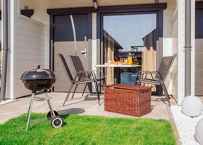 2 Bedroom Amazing In Σπίτι διακοπών Sarbinowo